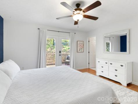 1 Mosers Place Candler NC 28715