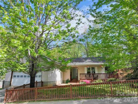 1 Mosers Place Candler NC 28715