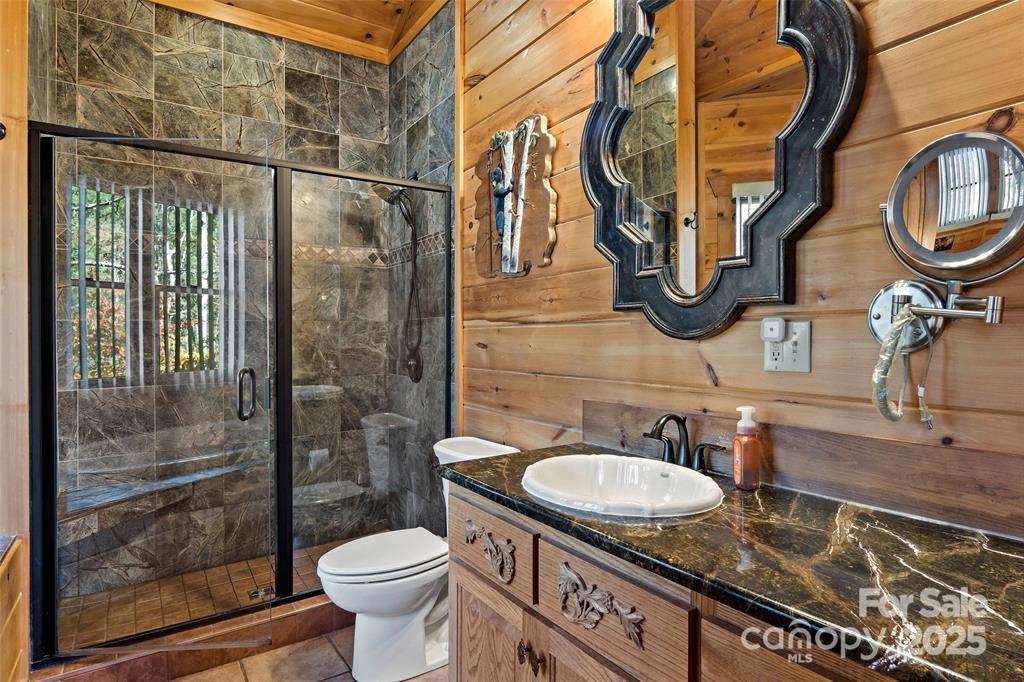 163 Gypsy Mountain Road Marion NC 28752