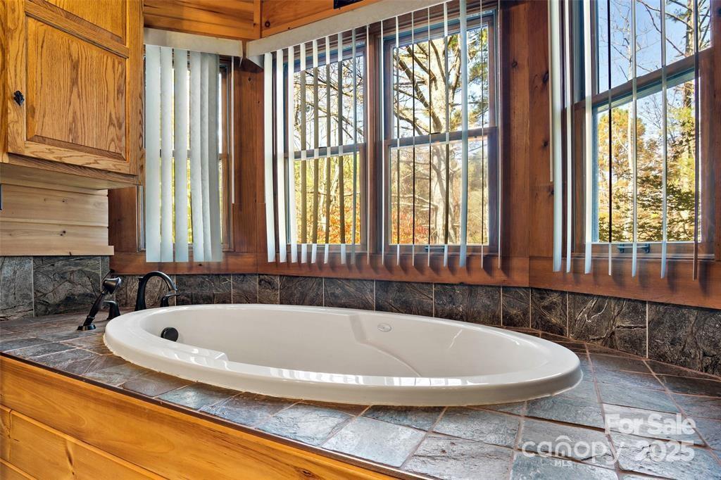 163 Gypsy Mountain Road Marion NC 28752