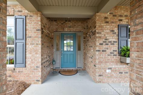 5235 Courtyard Lane Belmont NC 28012