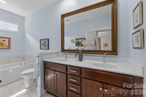 5235 Courtyard Lane Belmont NC 28012
