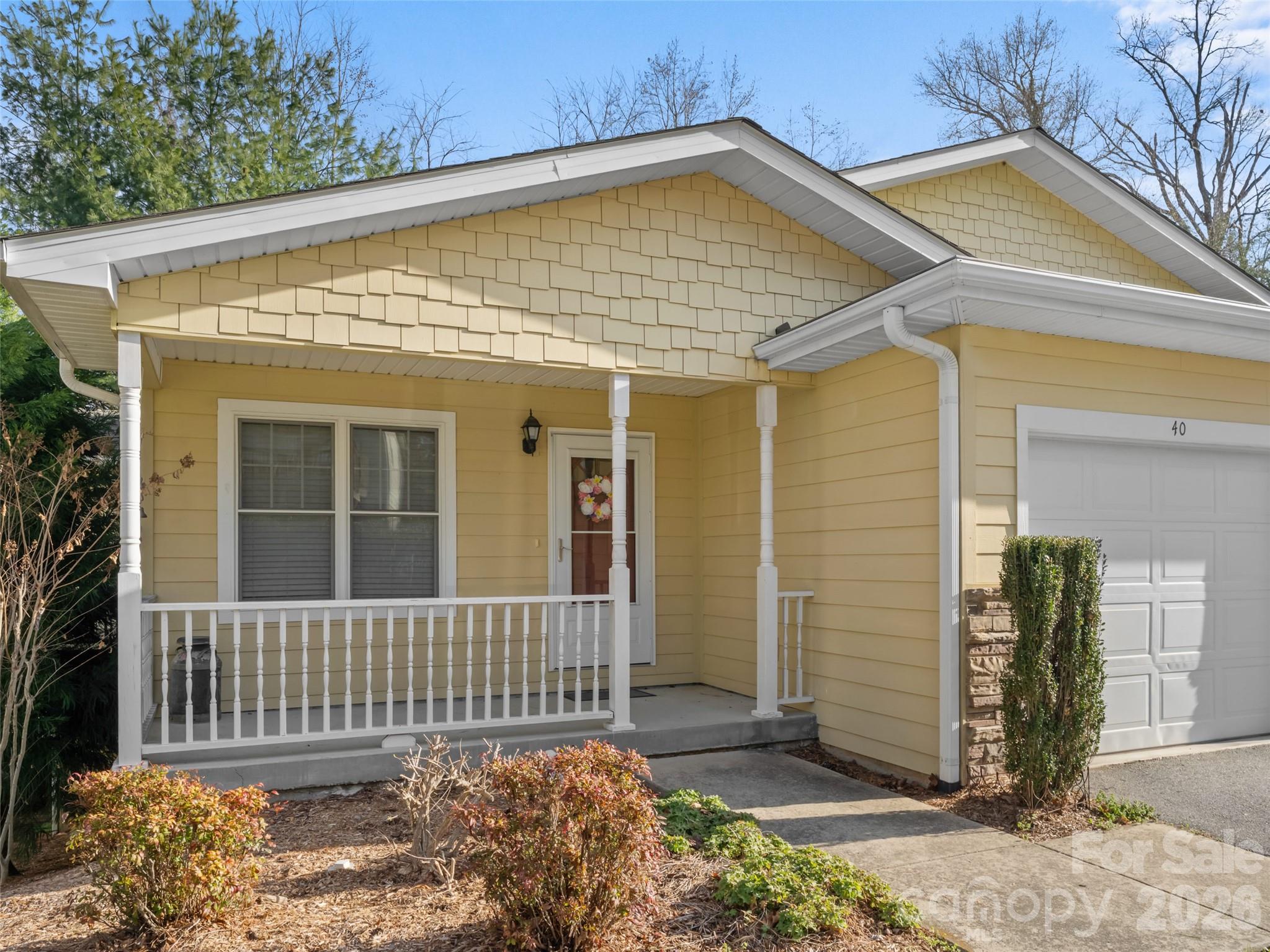 40 Spring Village Lane Hendersonville NC 28739