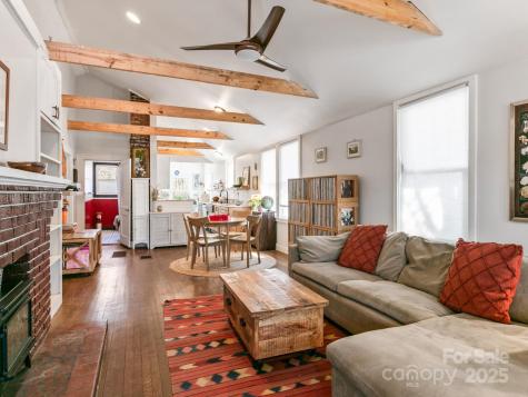 26 Wamboldt Avenue Asheville NC 28806