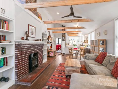 26 Wamboldt Avenue Asheville NC 28806