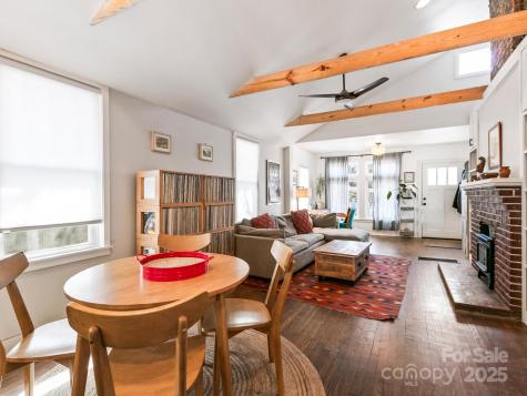 26 Wamboldt Avenue Asheville NC 28806