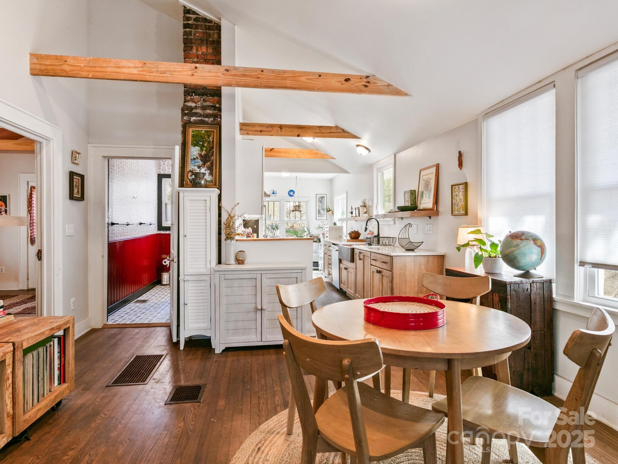 26 Wamboldt Avenue Asheville NC 28806