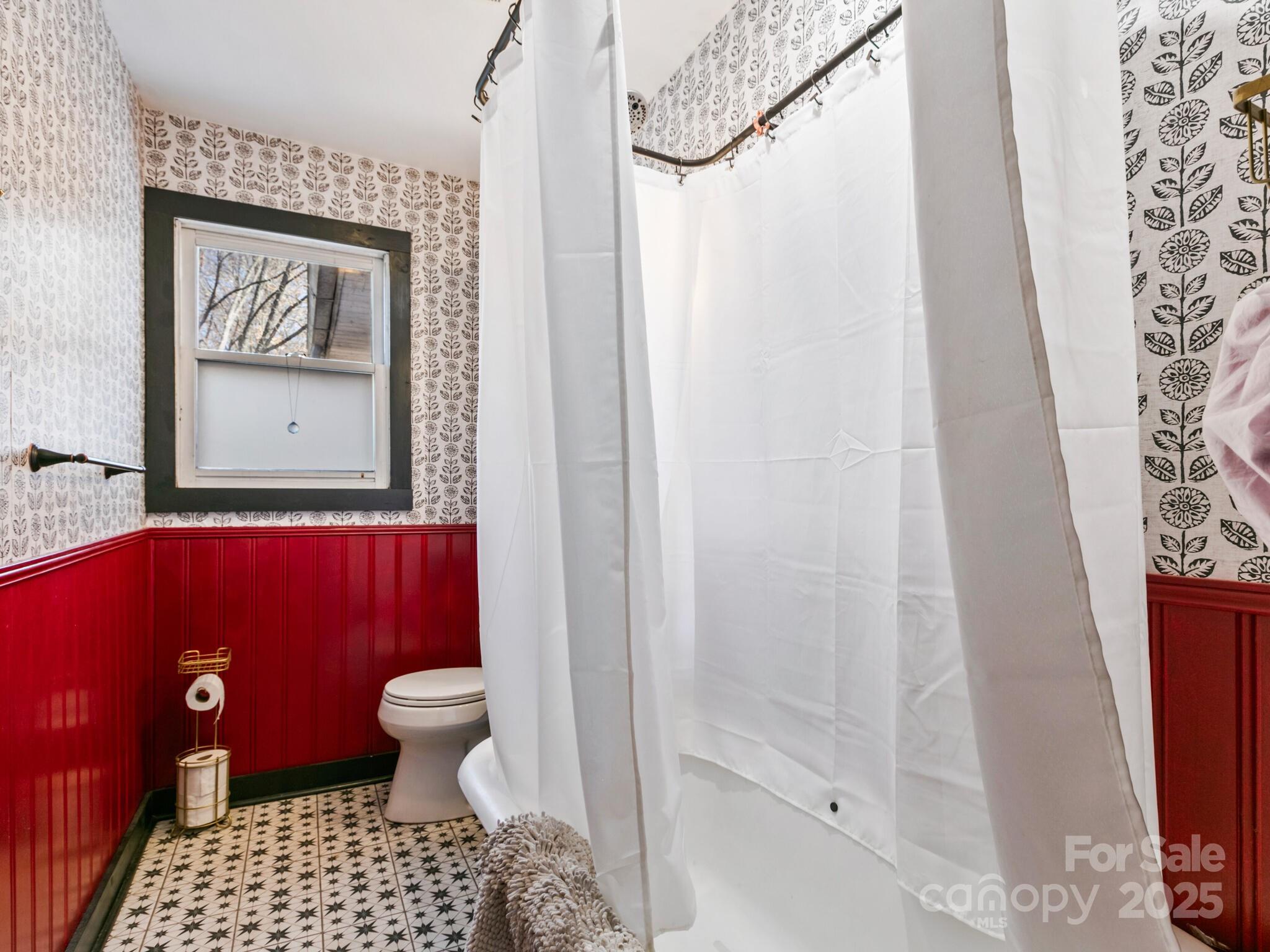 26 Wamboldt Avenue Asheville NC 28806