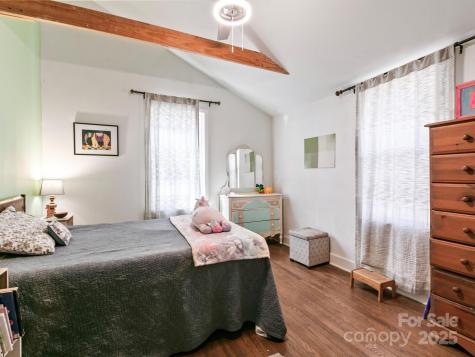 26 Wamboldt Avenue Asheville NC 28806