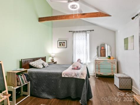 26 Wamboldt Avenue Asheville NC 28806