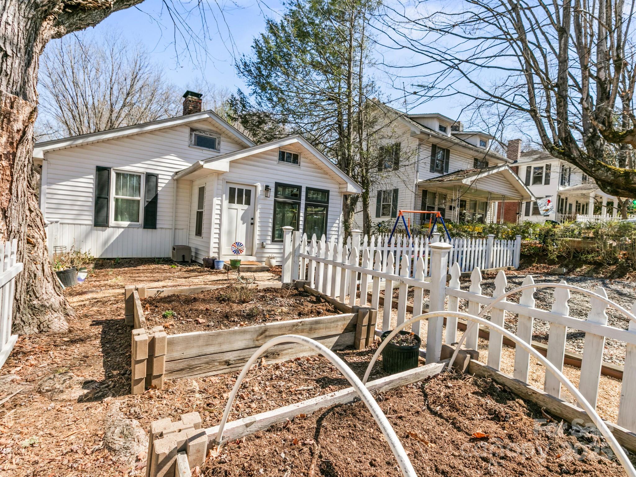 26 Wamboldt Avenue Asheville NC 28806