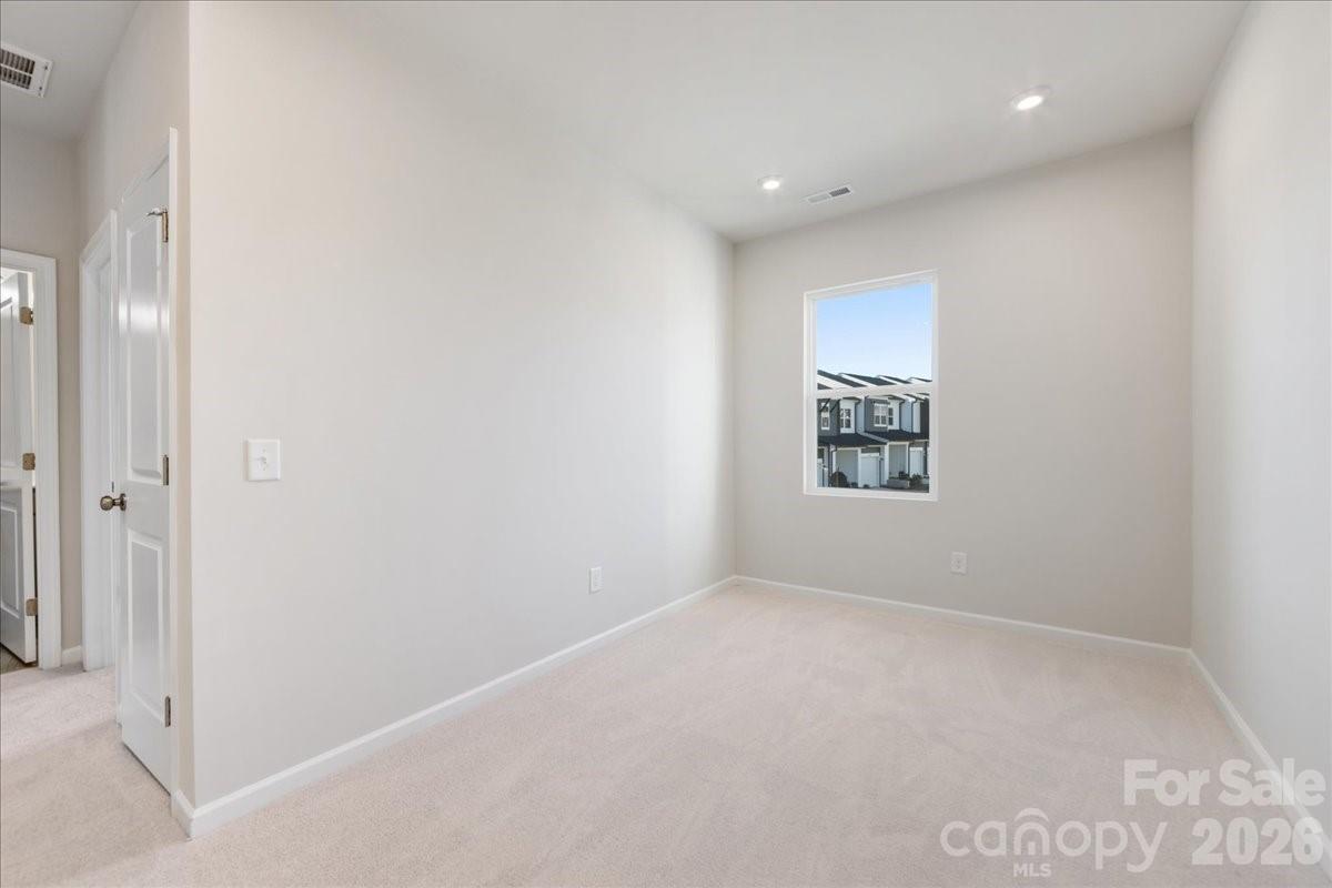 6013 Longar Lane Charlotte NC 28269