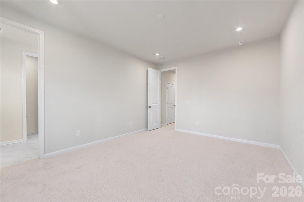 6013 Longar Lane Charlotte NC 28269