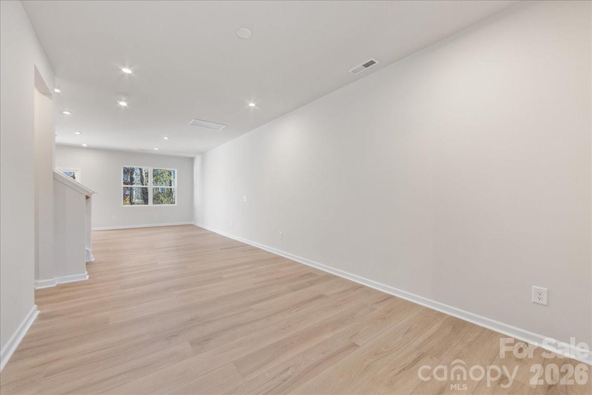 6013 Longar Lane Charlotte NC 28269