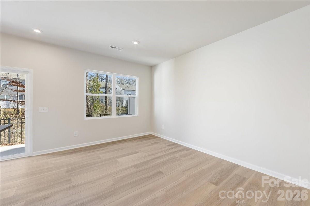 6013 Longar Lane Charlotte NC 28269