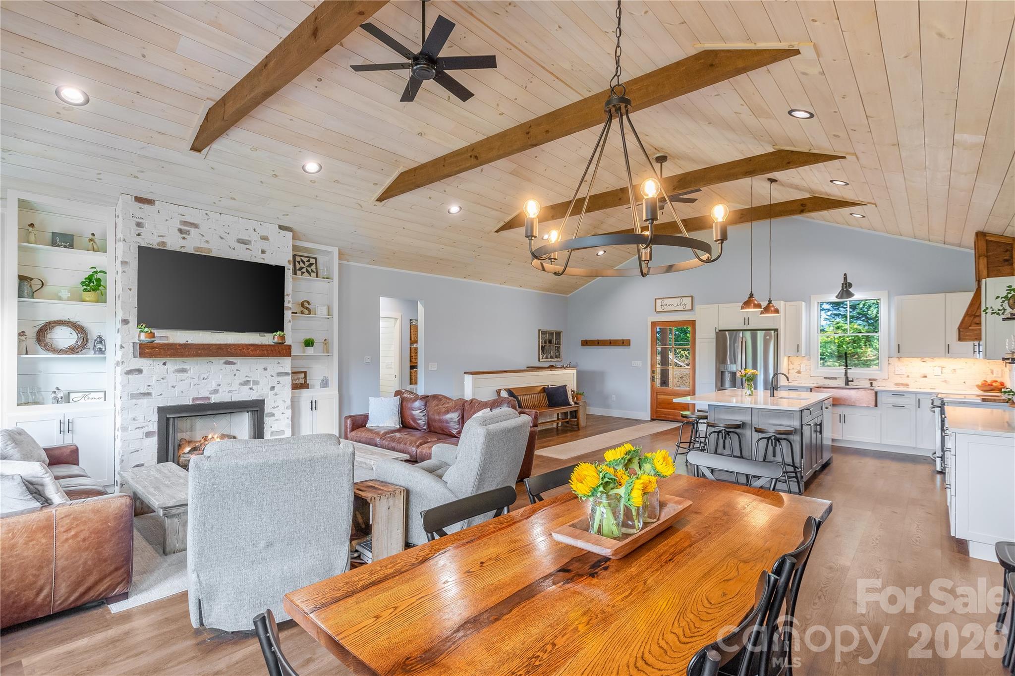 100 Kinloch Lane Clyde NC 28721