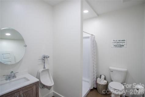 100 Kinloch Lane Clyde NC 28721