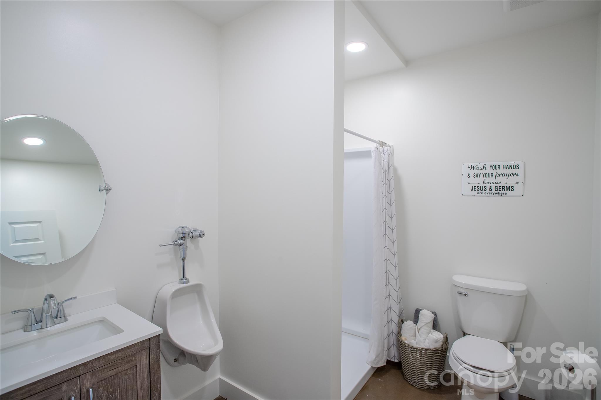 100 Kinloch Lane Clyde NC 28721