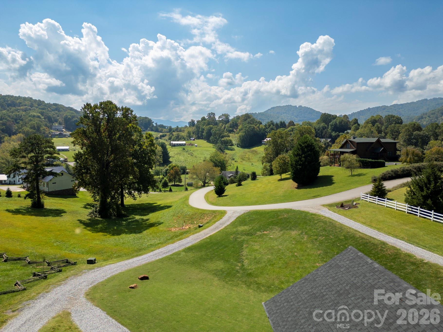 100 Kinloch Lane Clyde NC 28721