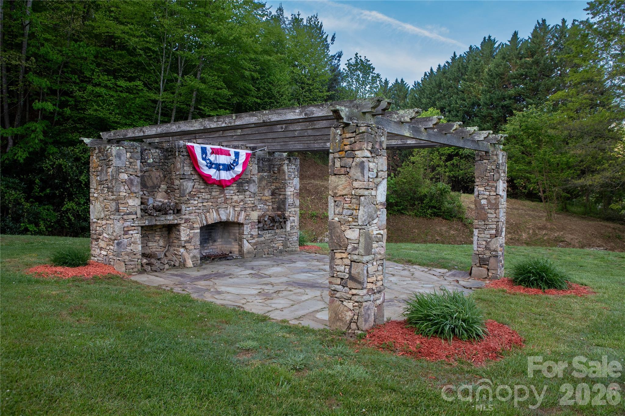 100 Kinloch Lane Clyde NC 28721