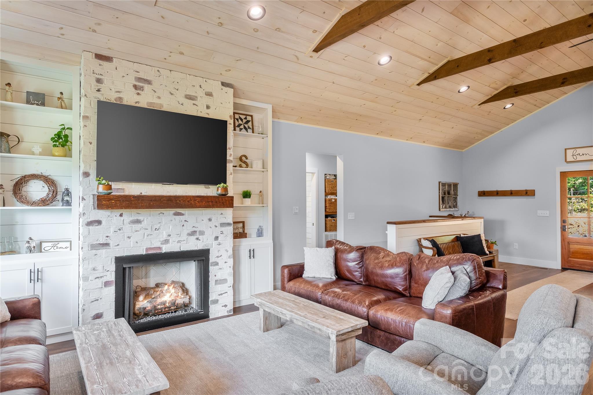 100 Kinloch Lane Clyde NC 28721