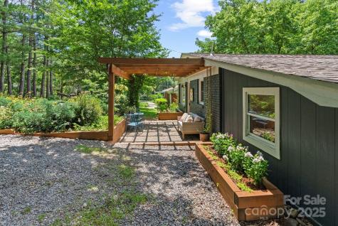 207 S Oconeechee Avenue Black Mountain NC 28711
