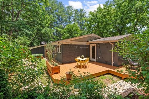 207 S Oconeechee Avenue Black Mountain NC 28711