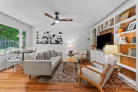 207 S Oconeechee Avenue Black Mountain NC 28711