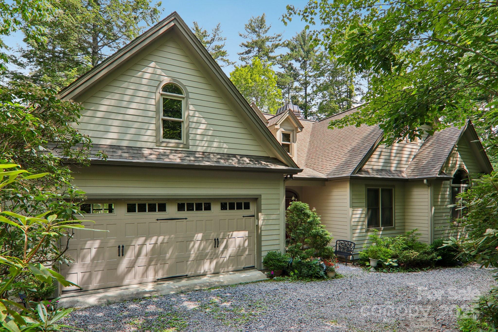 219 Hiwassee Road Lake Toxaway NC 28747