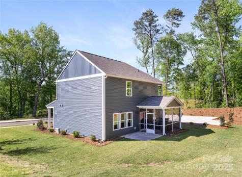 1402 Richmond Drive Lowell NC 28098
