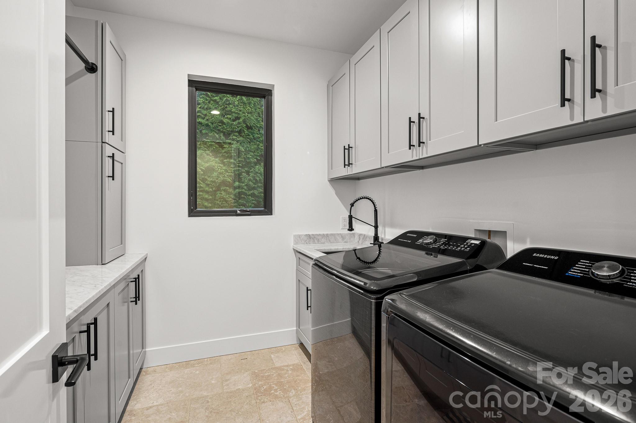 10 Autumn Leaf Drive Fletcher NC 28732