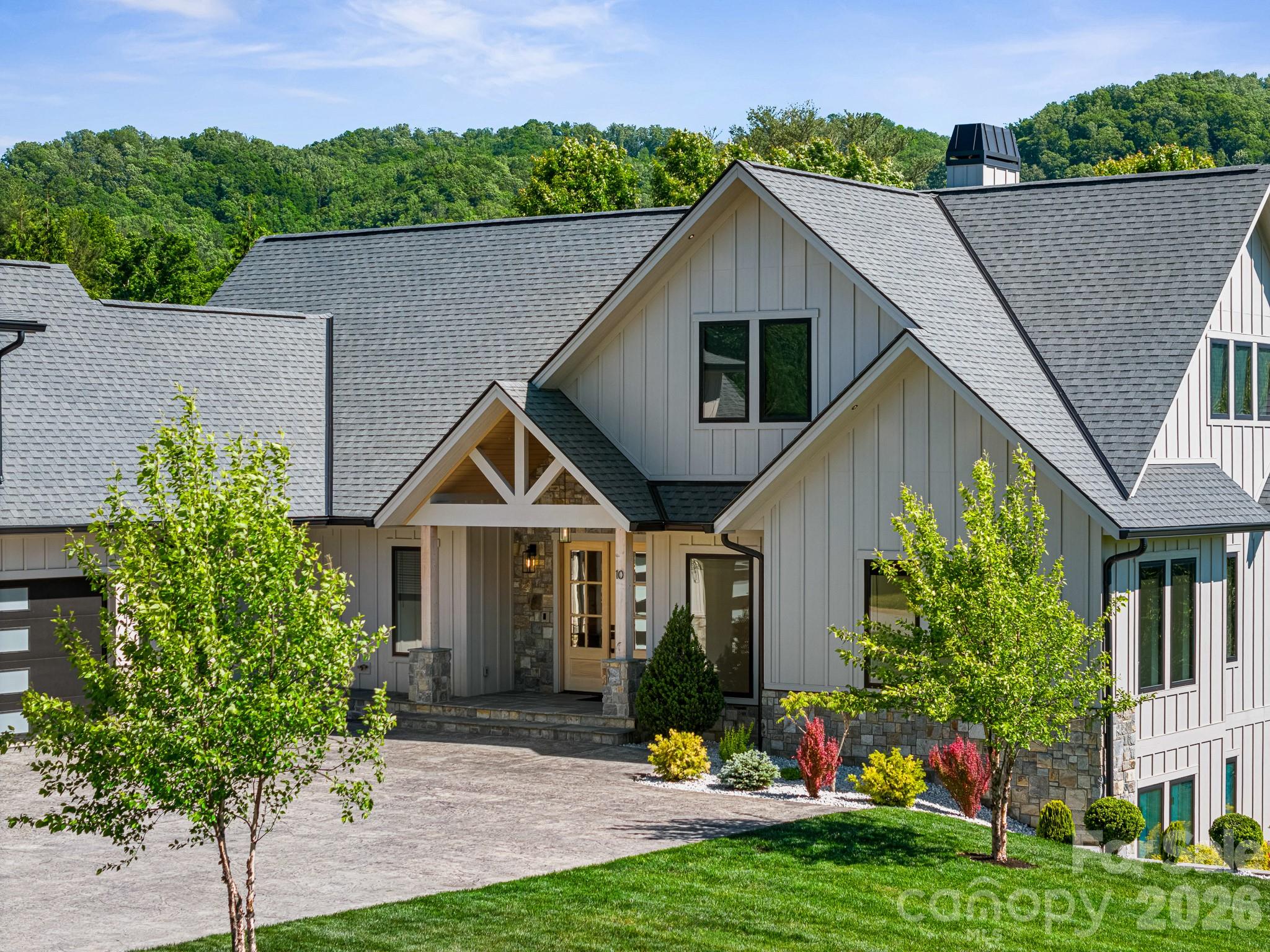 10 Autumn Leaf Drive Fletcher NC 28732