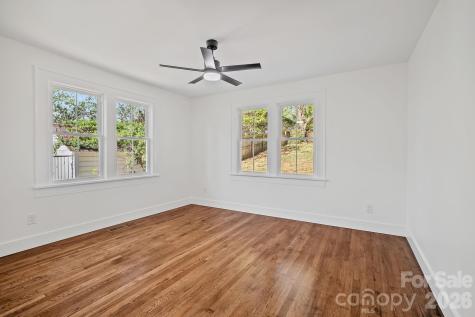 154 Laurel Loop Asheville NC 28806