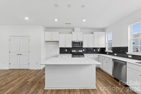 107 Nablus Trail Mooresville NC 28117