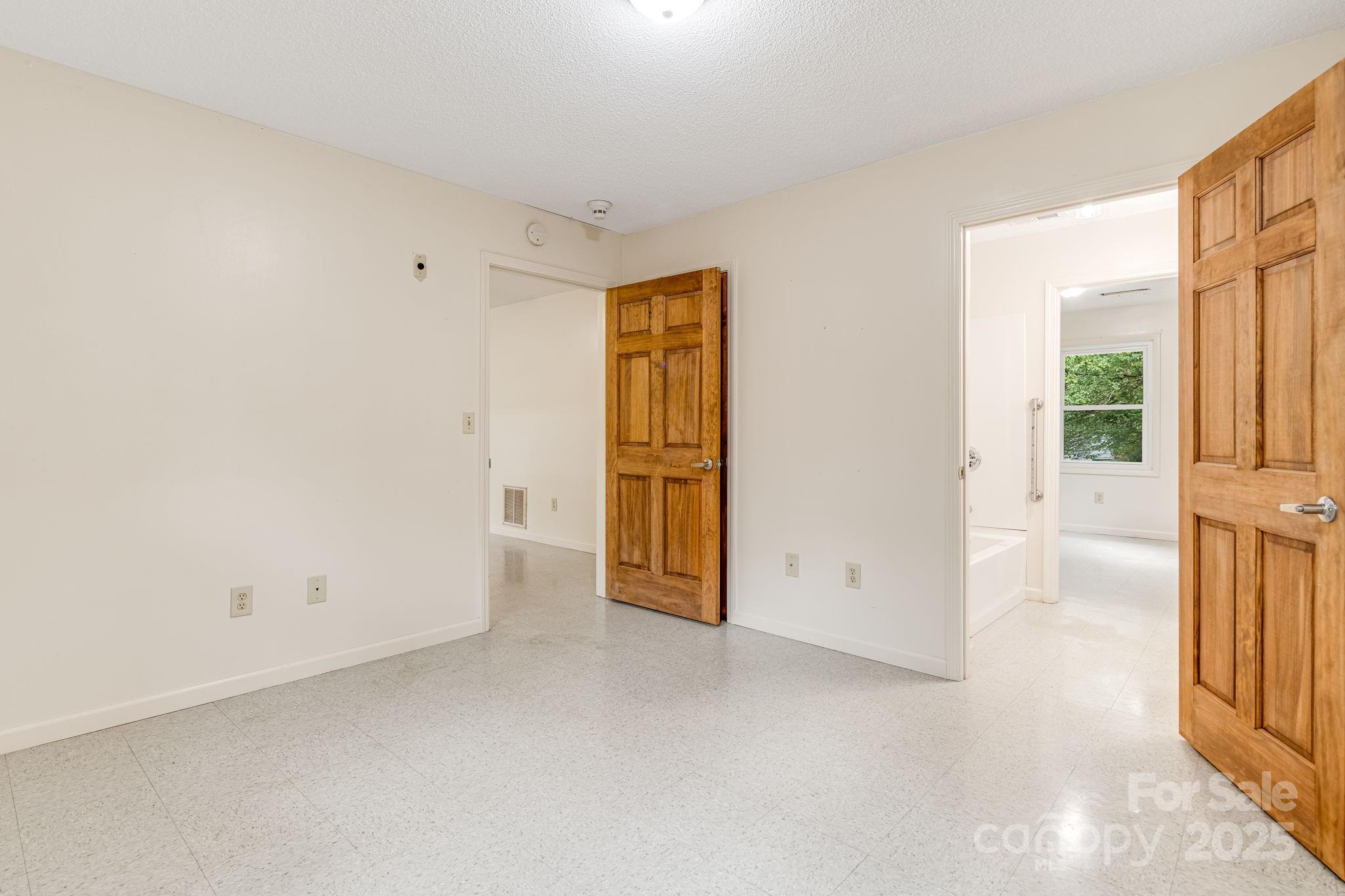 119 Richland Street Asheville NC 28806