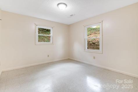 119 Richland Street Asheville NC 28806