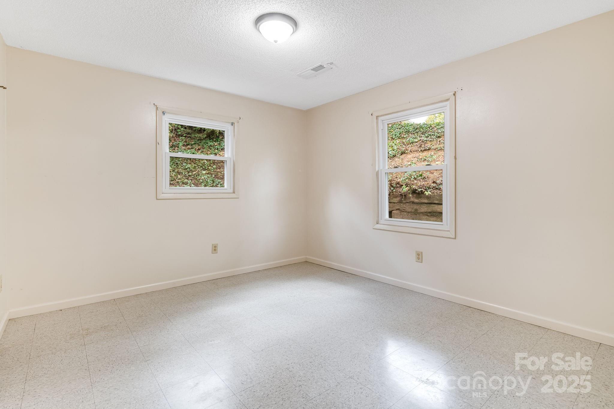 119 Richland Street Asheville NC 28806