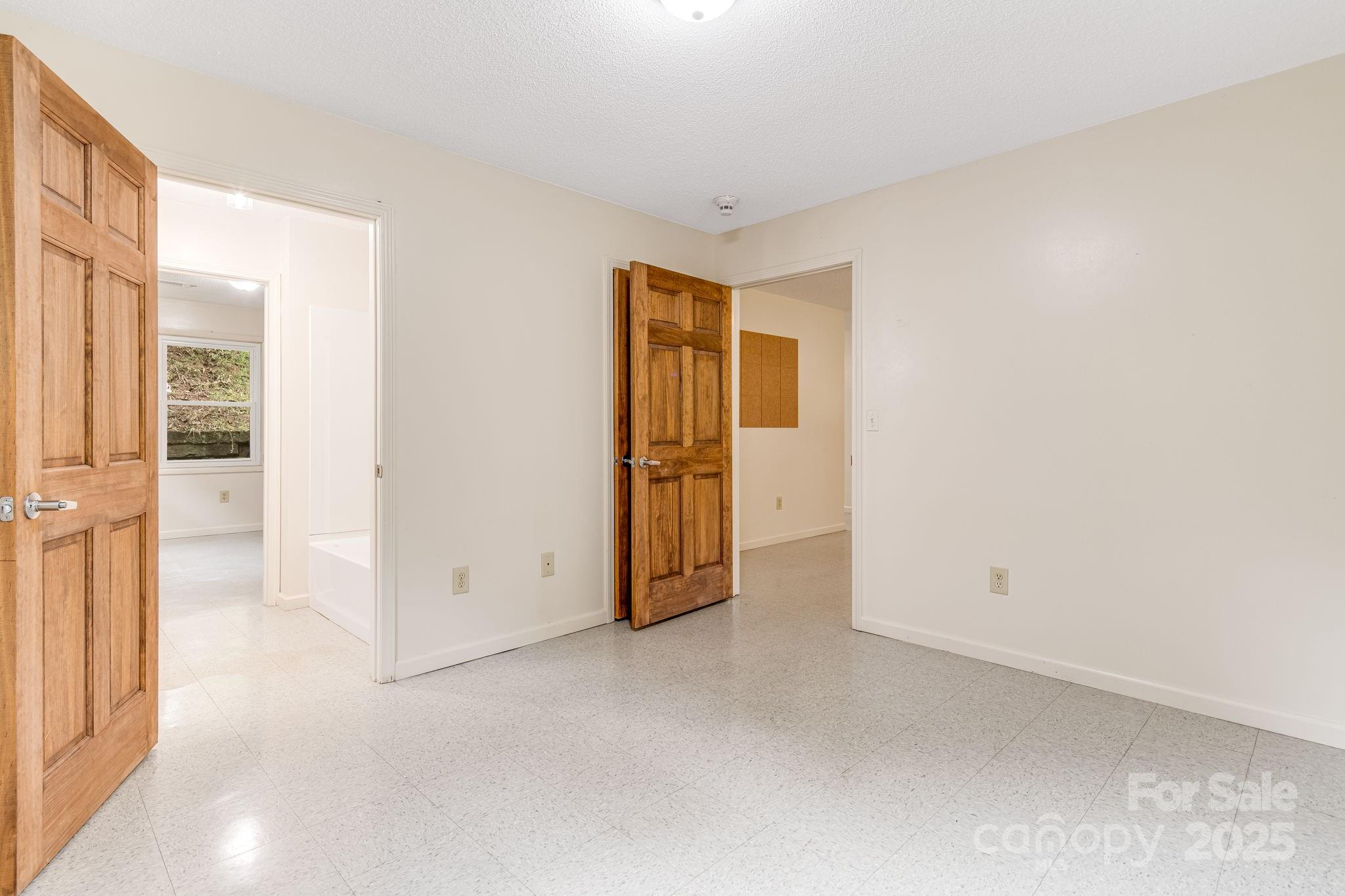 119 Richland Street Asheville NC 28806