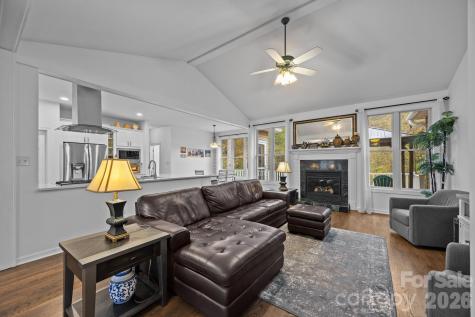 403 Canonero Drive Fairview NC 28730