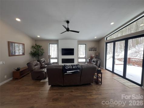 95 W Round Top Road Bryson City NC 28713