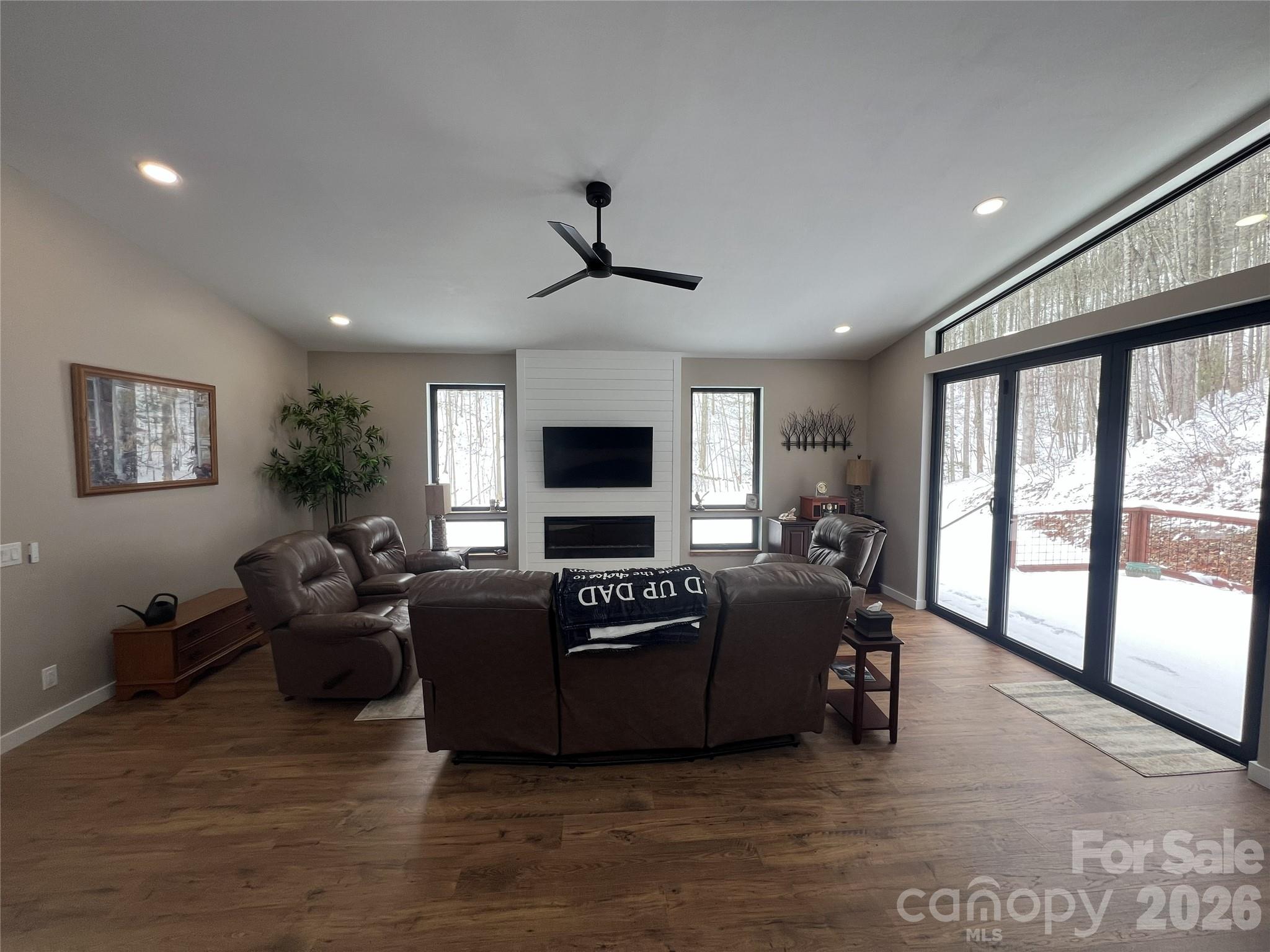 95 W Round Top Road Bryson City NC 28713