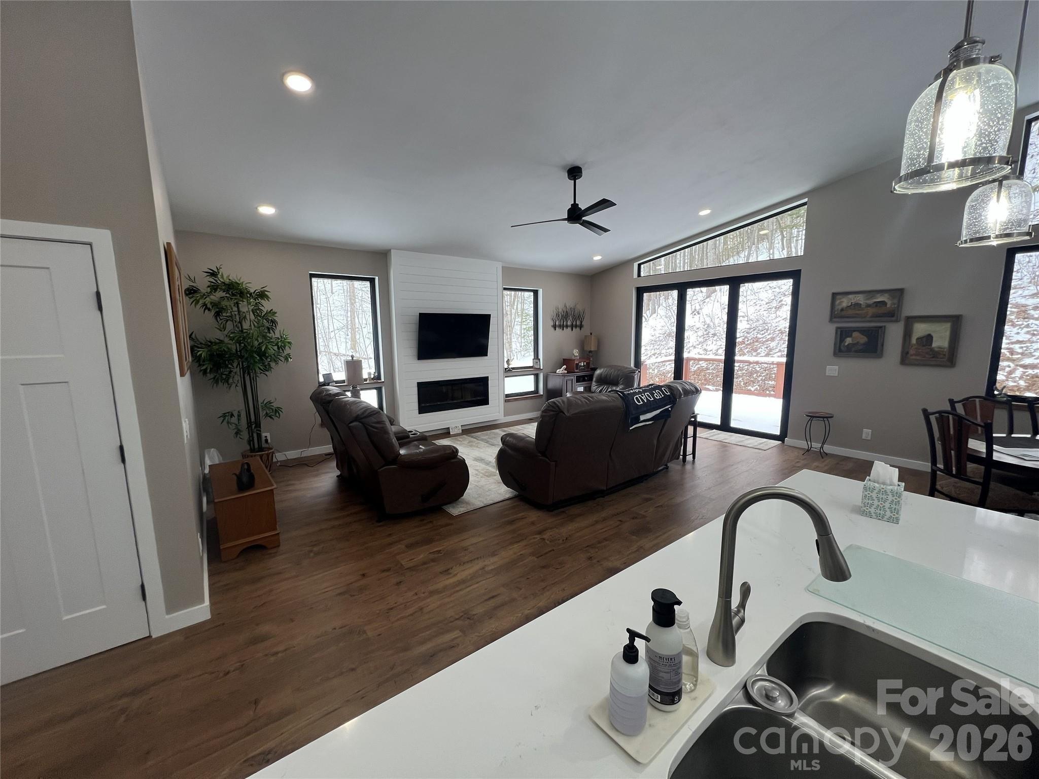 95 W Round Top Road Bryson City NC 28713
