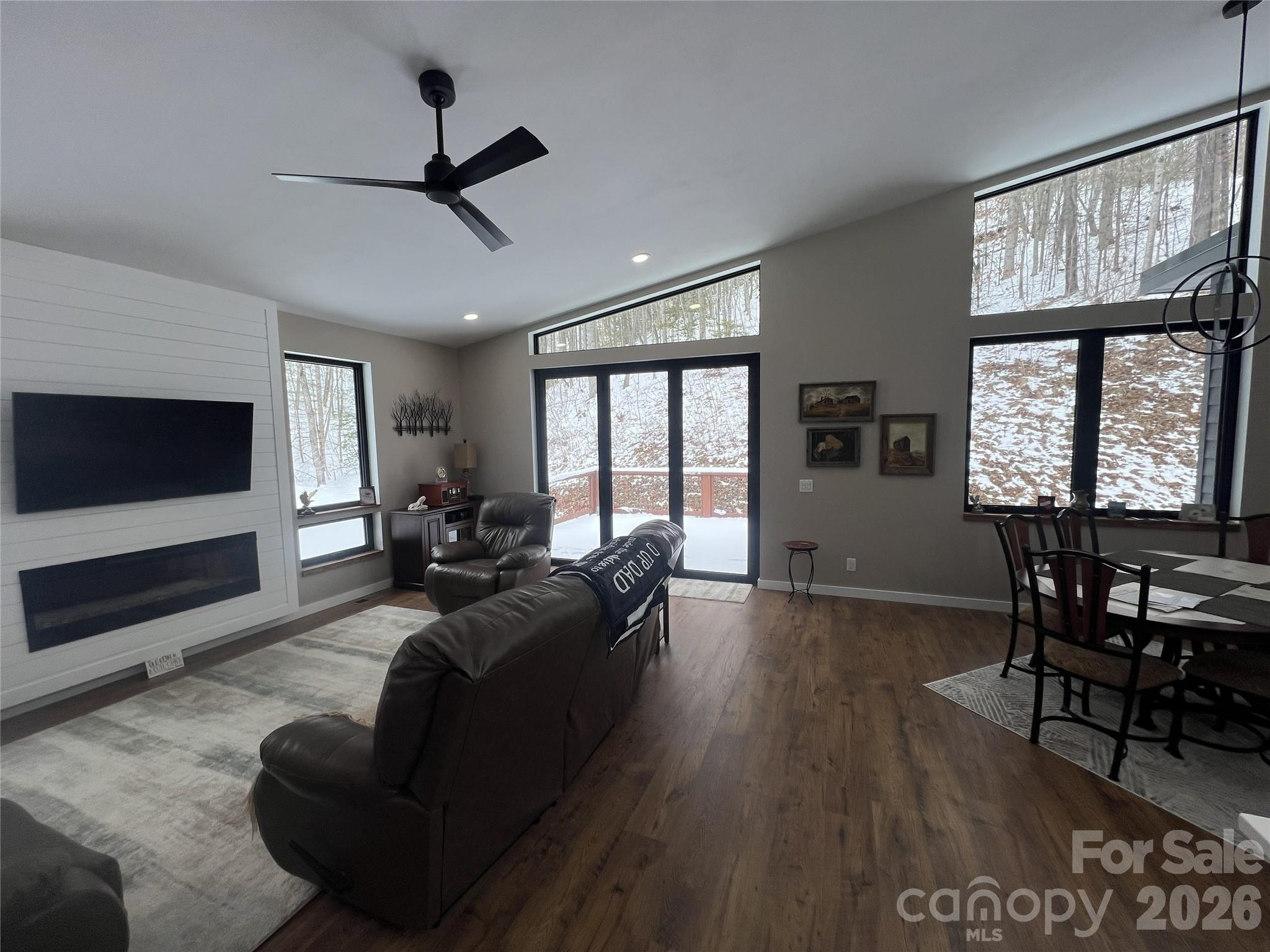 95 W Round Top Road Bryson City NC 28713