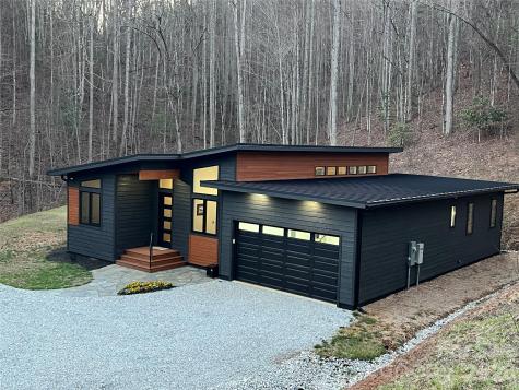95 W Round Top Road Bryson City NC 28713