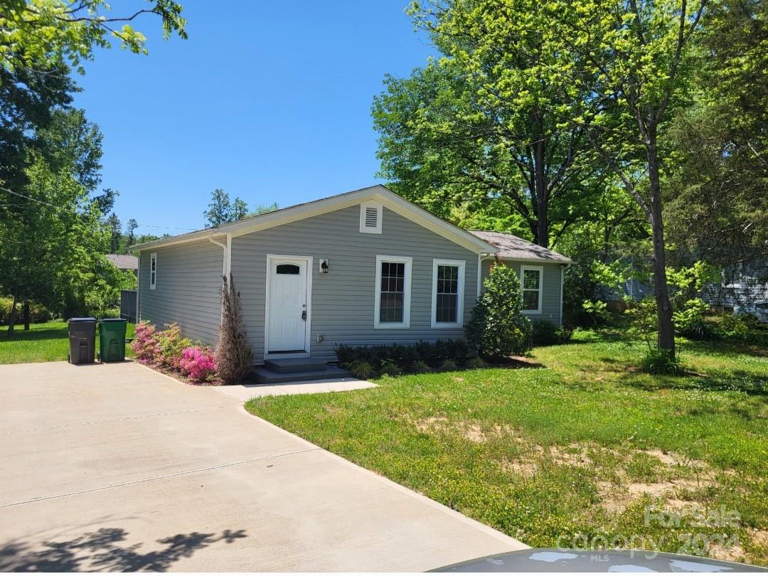 8109 Starnes Randall Road Charlotte NC 28215
