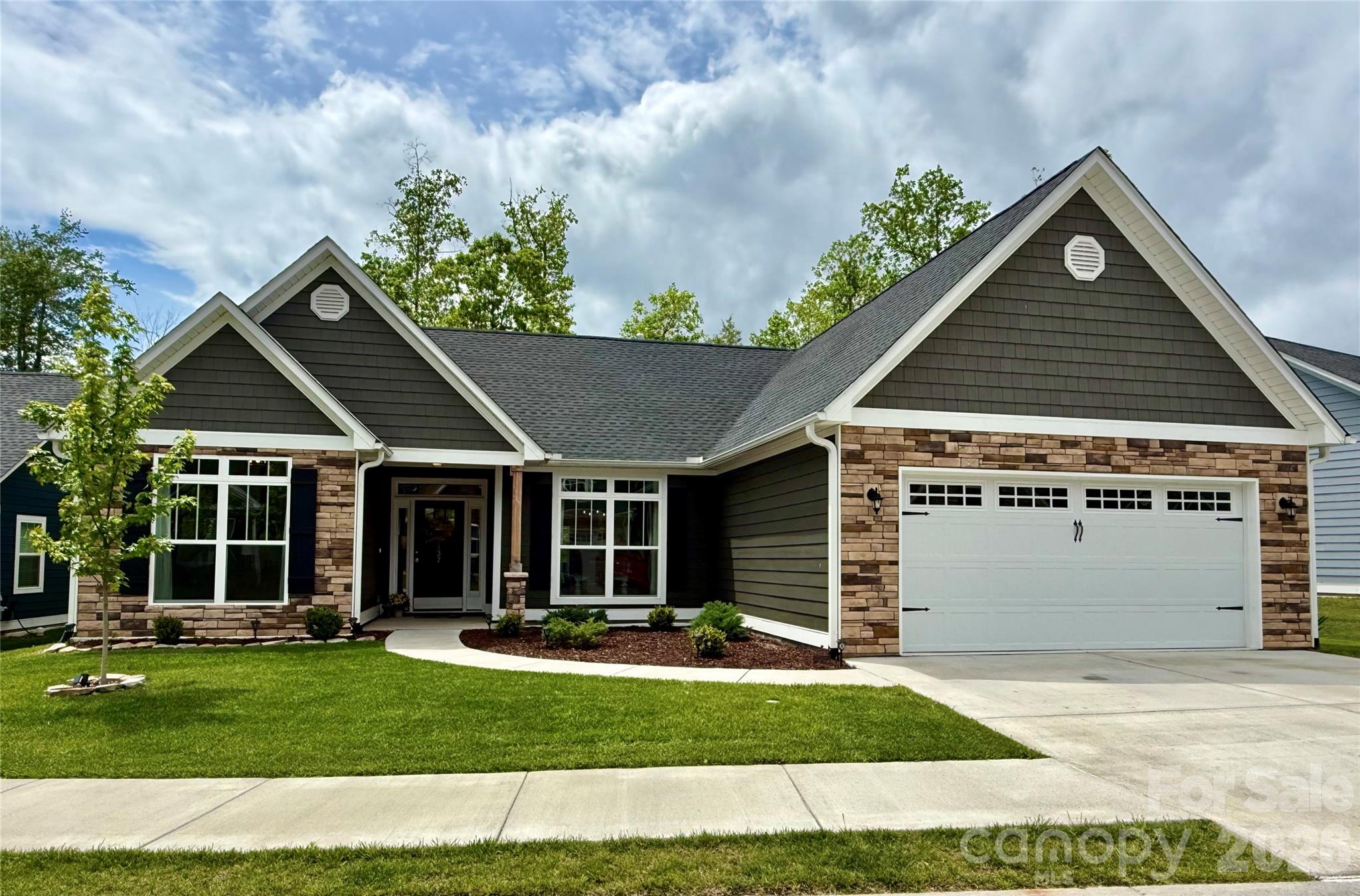 137 Marianne Drive Hendersonville NC 28739