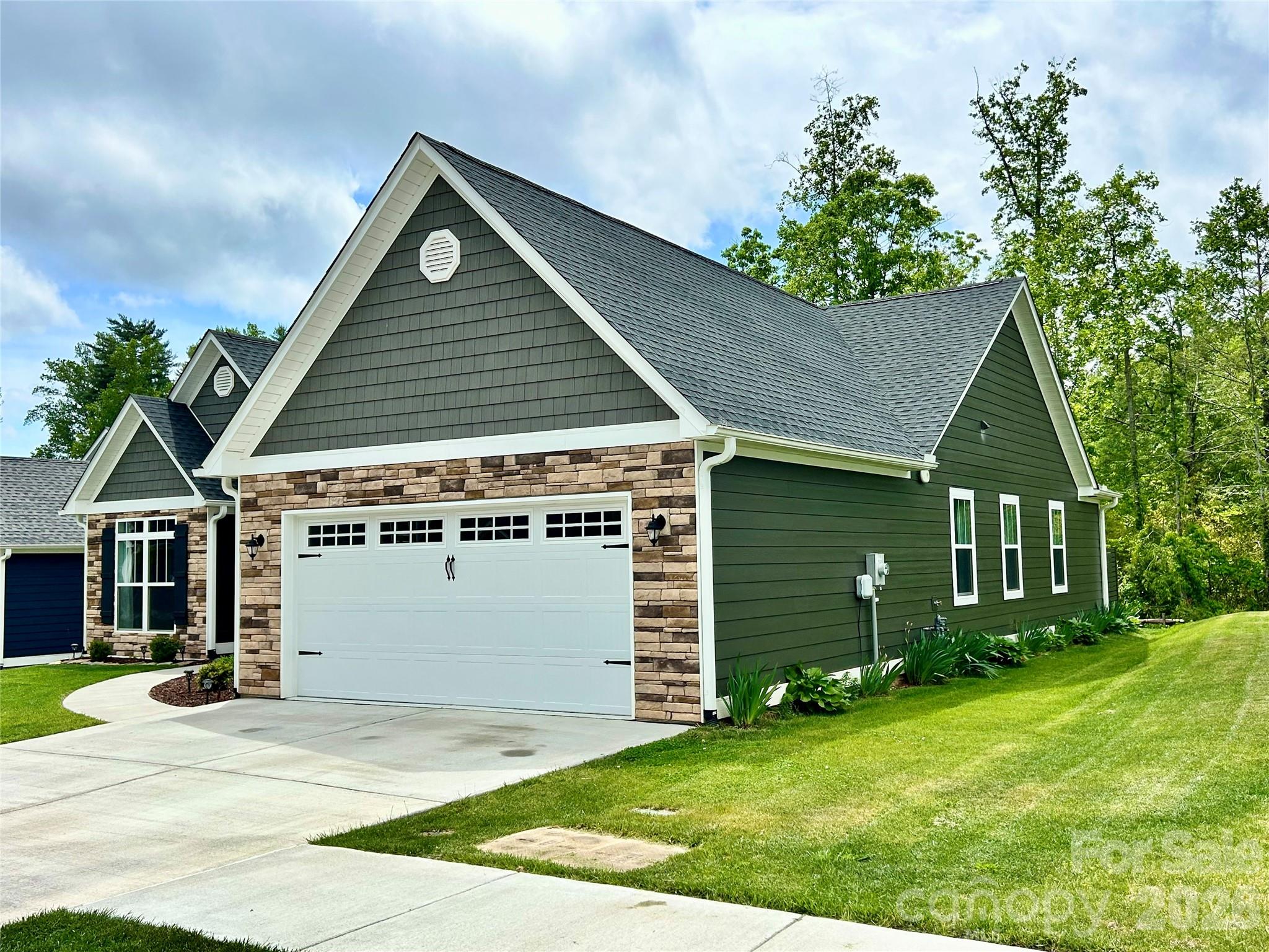 137 Marianne Drive Hendersonville NC 28739