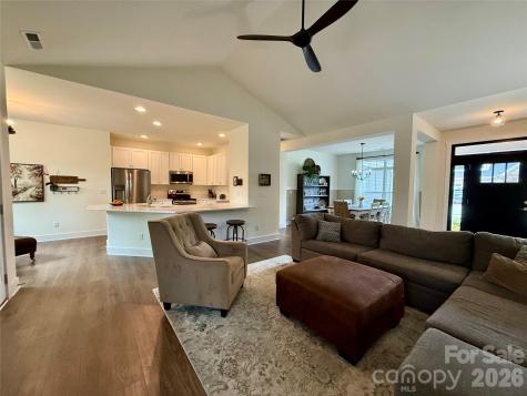 137 Marianne Drive Hendersonville NC 28739