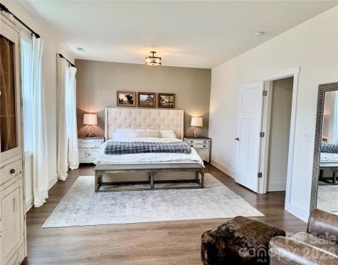 137 Marianne Drive Hendersonville NC 28739