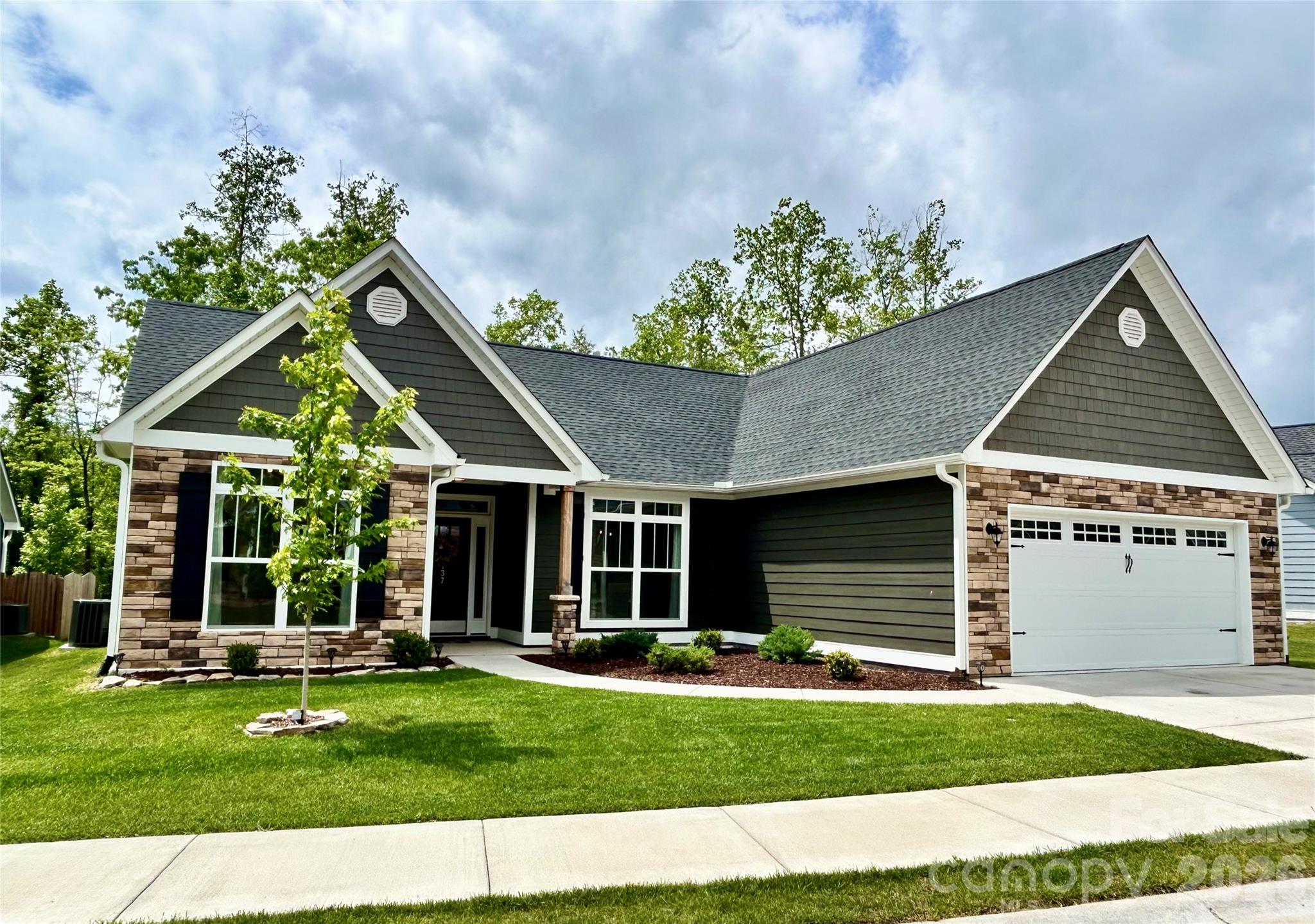 137 Marianne Drive Hendersonville NC 28739